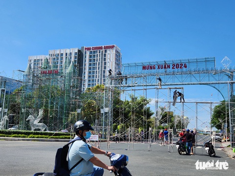 Đề nghị xử lý 50 cán bộ sai phạm trong quy hoạch và thực hiện quy hoạch- Ảnh 3. Kiến nghị các ngành chức năng xác định 3 dự án mà Phú Cường chưa thực hiện chuyển mục đích sử dụng đất để xử lý theo quy định - Ảnh: BỬU ĐẤU