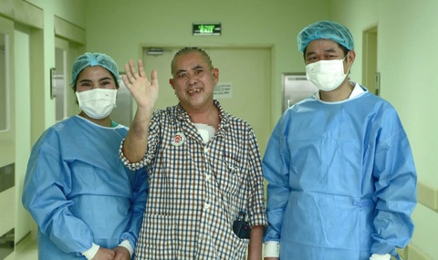 Ông N.V.M (53 tuổi, Lạng Sơn) được ghép tim đã bình phục sức khỏe tốt và được trở về với gia đình - Ảnh: BVCC Ông N.V.M. (53 tuổi, Lạng Sơn) được ghép tim đã bình phục sức khỏe tốt và được trở về với gia đình - Ảnh: BVCC
