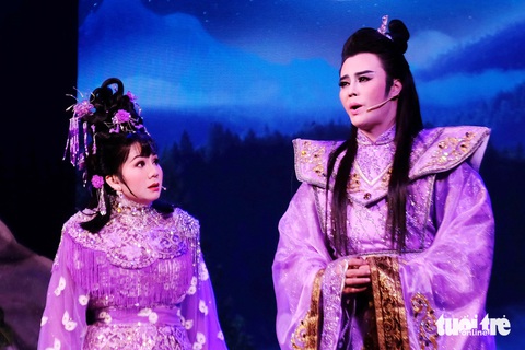 Nghệ sĩ Tú Sương, Võ Minh Lâm đóng cặp cùng nhau trong vở Nghệ sĩ Tú Sương, Võ Minh Lâm đóng cặp cùng nhau trong vở