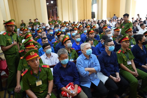 Các bị cáo tại tòa - Ảnh: HỨU HẠNH Các bị cáo tại tòa - Ảnh: HỮU HẠNH