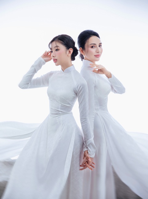 Hiện tại, ngoài thời gian học ở trường, Chiko học võ, học lớp mẫu nhí Pinkids, tích cực tham gia các hoạt động thể thao, nghệ thuật… Hiện tại, ngoài thời gian học ở trường, Chiko học võ, học lớp mẫu nhí Pinkids, tích cực tham gia các hoạt động thể thao, nghệ thuật…