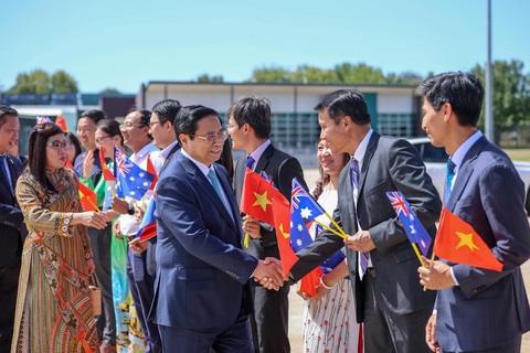 Thủ tướng Phạm Minh Chính và phu nhân rời Canberra (Úc) đi Auckland (New Zealand) trưa 9-3 - Ảnh: NHẬT BẮC Thủ tướng Phạm Minh Chính và phu nhân rời Canberra (Úc) đi Auckland (New Zealand) trưa 9-3 - Ảnh: NHẬT BẮC