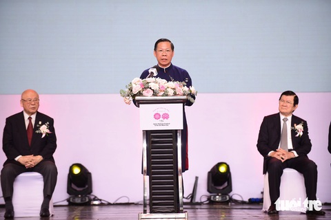 Chủ tịch UBND TP.HCM Phan Văn Mãi phát biểu khai mạc - Ảnh: QUANG ĐỊNH Chủ tịch UBND TP.HCM Phan Văn Mãi phát biểu tại lễ khai mạc - Ảnh: QUANG ĐỊNH