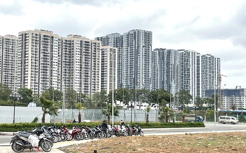 Chung cư ở Hà Nội đang ‘ngáo giá’?- Ảnh 3. Hầu hết dự án chung cư bung hàng tại Hà Nội thời gian qua có giá bán trên 50 triệu đồng/ m² - Ảnh: B.NGỌC