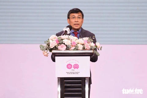 Thứ trưởng Bộ Ngoại giao Nguyễn Minh Vũ phát biểu tại lễ khai mạc lễ hội - Ảnh: QUANG ĐỊNH Thứ trưởng Bộ Ngoại giao Nguyễn Minh Vũ phát biểu tại lễ khai mạc lễ hội - Ảnh: QUANG ĐỊNH