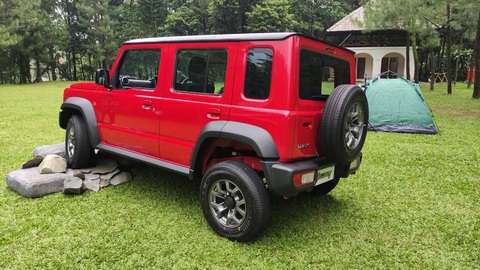 Lái thử Suzuki Jimny 5 cửa: Off-road không ngán đường nào, nhiều điểm hơn bản 3 cửa- Ảnh 10. Lái thử Suzuki Jimny 5 cửa: Off-road không ngán đường nào, nhiều điểm hơn bản 3 cửa- Ảnh 10.