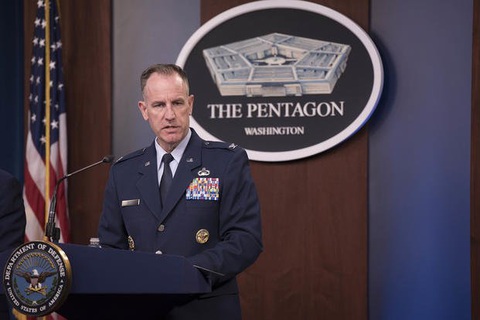 Người phát ngôn Lầu Năm Góc Patrick Ryder - Ảnh: military.com Người phát ngôn Lầu Năm Góc Patrick Ryder - Ảnh: military.com