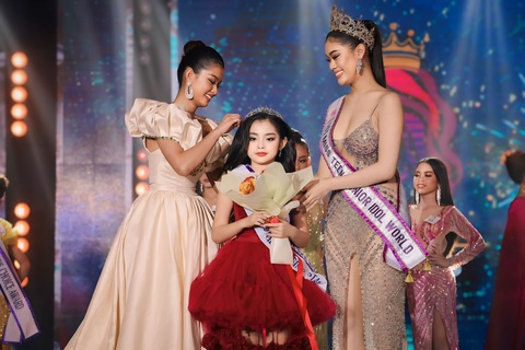 Á hậu Mini Miss Junior Idol World 2024 gọi tên Nguyễn Trần Bảo Linh- Ảnh 2. Á hậu Mini Miss Junior Idol World 2024 gọi tên Nguyễn Trần Bảo Linh- Ảnh 2.