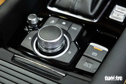 Mazda6 bản đặc biệt đắt ngang Mercedes-Benz C-Class- Ảnh 16. Mazda6 bản đặc biệt đắt ngang Mercedes-Benz C-Class- Ảnh 16.