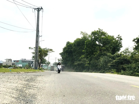 Nhiều dự án BT ở Đà Nẵng đang chờ gỡ vướng- Ảnh 2. Tuyến đường Lê Trọng Tấn nối dài - một trong các dự án BT - Ảnh: ĐOÀN CƯỜNG