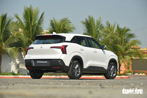 Người Việt chuộng SUV cỡ nhỏ, sedan giá rẻ dần mất khách- Ảnh 6. Bản tiêu chuẩn là nơi thể hiện độ mát tay trong việc hiểu khách hàng muốn gì - Ảnh: LEE HOÀNG