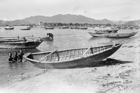 Cảnh thường ngày ở xóm chài Nha Trang đầu thế kỷ XX- Ảnh: TL Cảnh thường ngày ở xóm chài Nha Trang đầu thế kỷ XX- Ảnh: TL