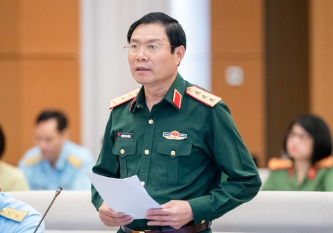 Dự Luật Phòng không nhân dân: Đề xuất 4 trường hợp tạm giữ, thu giữ, chế áp máy bay không người lái- Ảnh 1. Thượng tướng Nguyễn Tân Cương - Ảnh: GIA HÂN