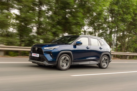 Người Việt chuộng SUV cỡ nhỏ, sedan giá rẻ dần mất khách- Ảnh 4. Toyota Yaris Cross chưa thực sự thành công vì định giá cao - Ảnh: LEE HOÀNG
