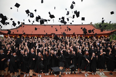 Học sinh Asian School nhận học bổng đại học Mỹ- Ảnh 3. Với triết lý "Tâm hồn Việt Nam, giáo dục thế giới", Asian School mang đến môi trường giáo dục lý tưởng, giúp học sinh phát triển toàn diện và thành công trong tương lai