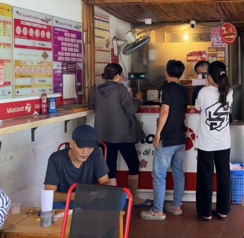 Liên tiếp có người trúng Jackpot 2 khi Jackpot 1 vượt 300 tỉ- Ảnh 3. Liên tiếp có người trúng Jackpot 2 khi Jackpot 1 vượt 300 tỉ- Ảnh 3.