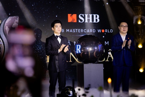 Đẳng cấp với thẻ tín dụng SHB Mastercard World- Ảnh 1. Thẻ SHB Mastercard World chính thức ra mắt dành riêng cho phân khúc khách hàng cao cấp - Ảnh: SHB