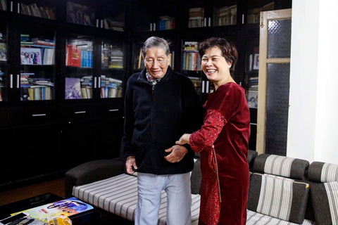 Nhạc sĩ Phạm Tuyên và con gái Phạm Hồng Tuyến - Ảnh: GĐCC Nhạc sĩ Phạm Tuyên và con gái Phạm Hồng Tuyến - Ảnh: GĐCC