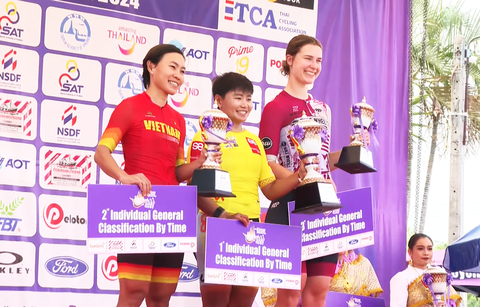 Nguyễn Thị Thật mất áo vàng khó tin tại Tour of Thailand 2024- Ảnh 1. Nguyễn Thị Thật chỉ về nhì tại Tour of Thailand 2024 - Ảnh: PBS
