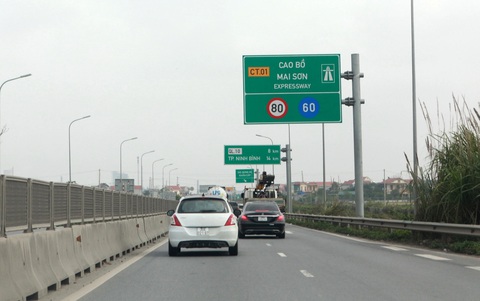 Giải bài toán nâng cấp đường cao tốc 2 làn, 4 làn xe hạn chế như thế nào?- Ảnh 3. Cao tốc Cao Bồ - Mai Sơn hiện đã được phê duyệt chủ trương đầu tư nâng cấp từ 4 làn xe hạn chế lên 6 làn xe đầy đủ - Ảnh: NHẬT QUANG