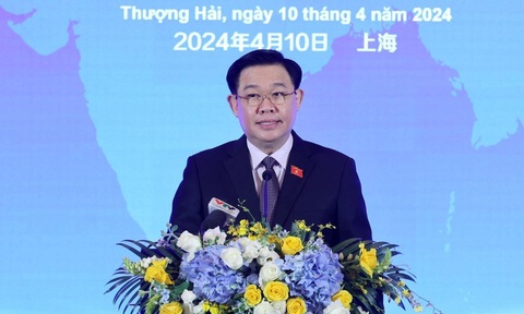 Đề nghị nhà đầu tư Trung Quốc tăng hợp tác chuyển giao công nghệ cho Việt Nam- Ảnh 1. Chủ tịch Quốc hội Vương Đình Huệ - Ảnh: TTXVN