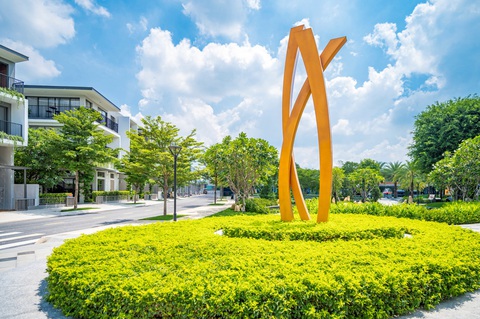 Lãi vay thấp, dân tranh thủ xuống tiền- Ảnh 3. Khu biệt lập The Standard tại TP Tân Uyên, tỉnh Bình Dương