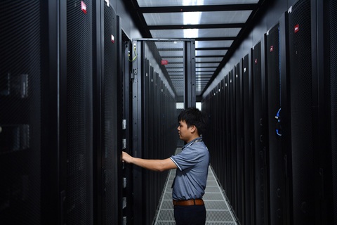 Viettel khai trương trung tâm dữ liệu lớn nhất Việt Nam- Ảnh 3. Trung tâm dữ liệu Viettel Hòa Lạc là trung tâm lưu trữ dữ liệu lớn nhất Việt Nam hiện nay - Ảnh: NAM NGUYỄN