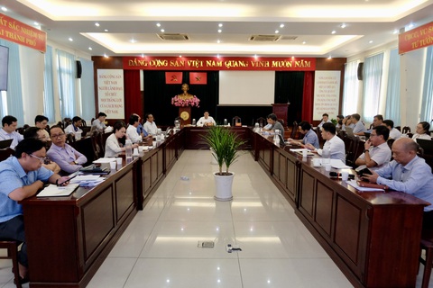 Họp bàn siêu đề án chưa từng có tiền lệ: làm đồng loạt cả trăm km metro- Ảnh 2. Từng nhóm cơ chế chính sách sẽ giao cho từng sở chuyên ngành chủ trì xây dựng - Ảnh: PHƯƠNG NHI