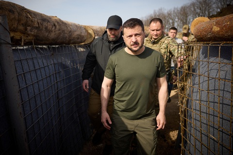 Ông Zelensky nói muốn lắng nghe ông Trump sau tin đồn 'gợi ý nhường đất'- Ảnh 1. Tổng thống Ukraine Volodymyr Zelensky - Ảnh: REUTERS