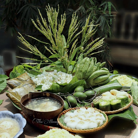 Tại sao Tết Hàn thực lại phải ăn bánh trôi bánh chay?- Ảnh 1. Mâm cúng Tết Hàn thực của gia đình chị Thu Hương - Ảnh: VŨ THU HƯƠNG