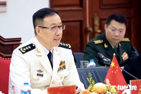 Hội đàm giữa Bộ Quốc phòng hai nước Việt Nam - Trung Quốc: 'Trên biển cần giải quyết bằng hòa bình'- Ảnh 3. Thượng tướng Đổng Quân - bộ trưởng Bộ Quốc phòng Trung Quốc - tại hội đàm - Ảnh: NGUYÊN BẢO