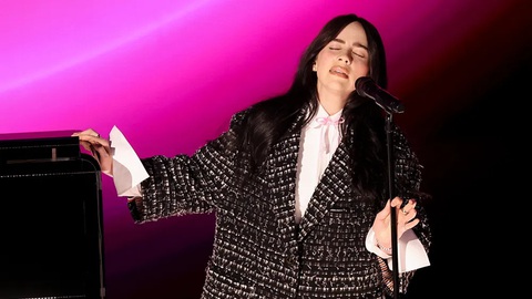 Billie Eilish liên tục lập kỷ lục với chiến lược marketing độc lạ- Ảnh 4. Billie Eilish
