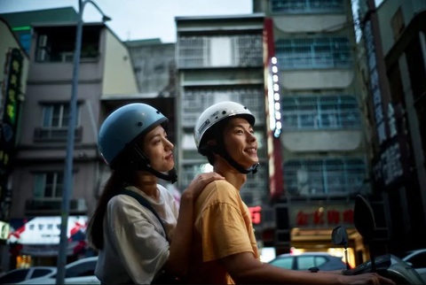 Nhờ có Ami, Jimmy đã có thể giải mã những rối ren trong lòng mình Nhờ có Ami, Jimmy đã có thể giải mã những rối ren trong lòng mình