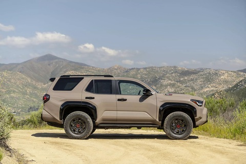Toyota 4Runner: Bản giá rẻ, thực dụng của Land Cruiser Prado- Ảnh 4. Toyota 4Runner: Bản giá rẻ, thực dụng của Land Cruiser Prado- Ảnh 4.