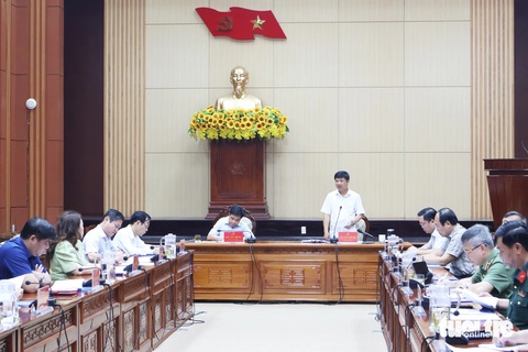 Quảng Nam gỡ khó cho doanh nghiệp, không hợp thức hóa các sai phạm- Ảnh 1. Hội nghị chuyên đề về tháo gỡ khó khăn cho doanh nghiệp, nhà đầu tư - Ảnh: LÊ TRUNG