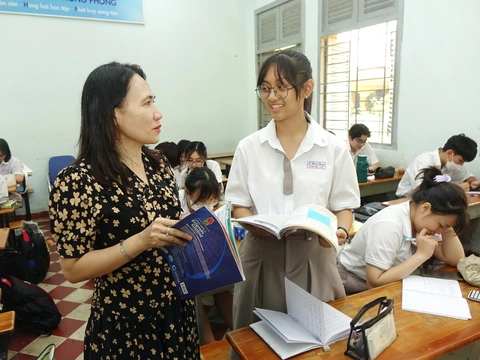 TP.HCM: khảo sát năng lực tiếng Anh của tất cả giáo viên từ tiểu học đến THPT - Ảnh 1. tiếng Anh - Ảnh 1.