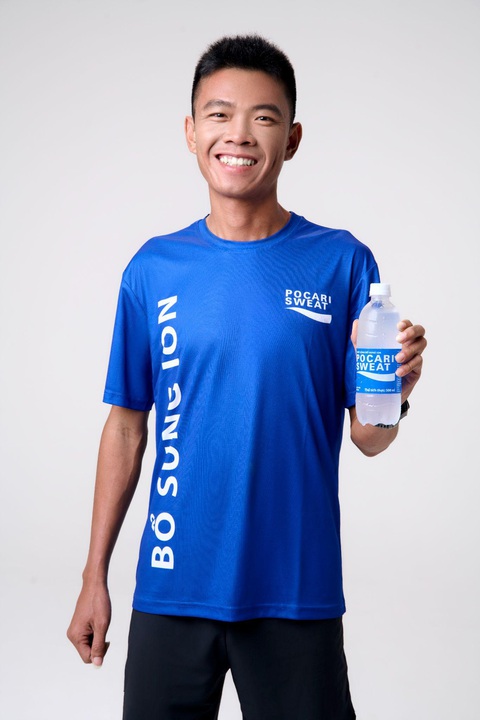 Hứa Thuận Long ‘tái xuất’ đường chạy Tay Ho Half Marathon 2024- Ảnh 3. Hứa Thuận Long ‘tái xuất’ đường chạy Tay Ho Half Marathon 2024- Ảnh 3.