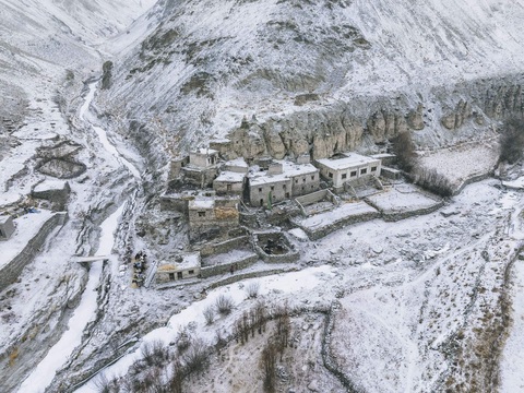 Vội đến Ladakh khi còn được dạo bước trên những dòng sông băng- Ảnh 3. Vội đến Ladakh khi còn được dạo bước trên những dòng sông băng- Ảnh 3.