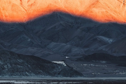 Vội đến Ladakh khi còn được dạo bước trên những dòng sông băng- Ảnh 6. Vội đến Ladakh khi còn được dạo bước trên những dòng sông băng- Ảnh 6.