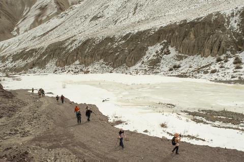 Vội đến Ladakh khi còn được dạo bước trên những dòng sông băng- Ảnh 11. Vội đến Ladakh khi còn được dạo bước trên những dòng sông băng- Ảnh 11.