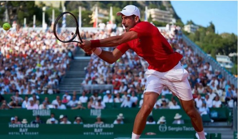 Djokovic lập kỷ lục với lần thứ 77 vào bán kết Masters- Ảnh 1. Djokovic lập kỷ lục với lần thứ 77 vào bán kết Masters - Ảnh: Reuters