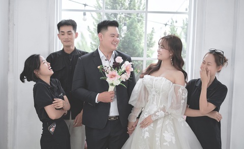 Giá vàng nhảy múa, thương nhau bớt thách cưới được không?- Ảnh 1. Sắp sửa cưới nhưng giá vàng tăng mạnh khiến cô dâu Nguyễn Thị Hoài lo lắng - Ảnh: NVCC