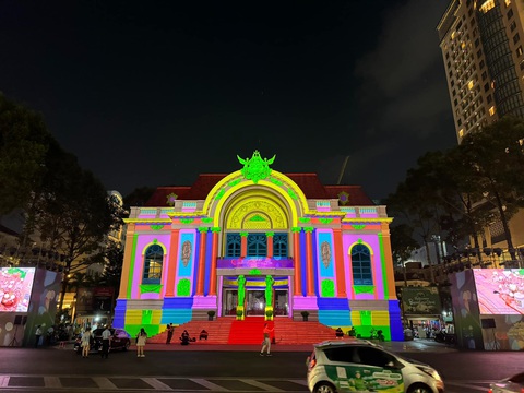 Đạo diễn Trần Vi Mỹ hé lộ phối cảnh 3D mapping bên ngoài Nhà hát TP.HCM trong đêm bế mạc - Ảnh: Facebook Trần Vi Mỹ Đạo diễn Trần Vi Mỹ hé lộ phối cảnh 3D mapping bên ngoài Nhà hát TP.HCM trong đêm bế mạc Liên hoan phim quốc tế TP.HCM - Ảnh: Facebook Trần Vi Mỹ