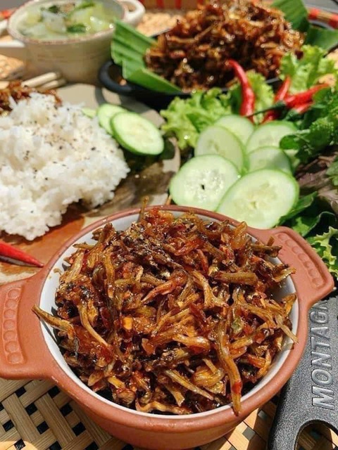 Cá cơm rim Cá cơm rim