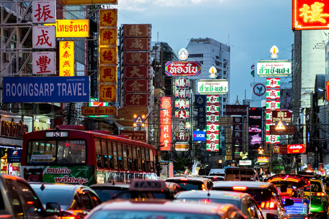 Đổi tên địa phương: Các nước làm ra sao?- Ảnh 1. Đường phố Bangkok, Thái Lan chiều tối 6-1-2023 - Ảnh: REUTERS
