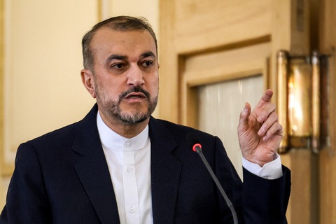 Ngoại trưởng Iran Hossein Amirabdollahian dọa rằng nước này sẽ tấn công mạnh hơn nếu Israel trả đũa - Ảnh: AFP Ngoại trưởng Iran Hossein Amirabdollahian dọa rằng nước này sẽ tấn công mạnh hơn nếu Israel trả đũa - Ảnh: AFP