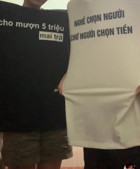 Ảnh vui 15-4: Muốn thì tìm cách, không muốn thì tìm lý do- Ảnh 6. Những chiếc áo đi vào lòng người.