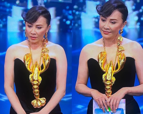 Lưu Gia Linh đã thay chồng lên sân khấu nhận giải Ảnh đế. Song đó, nữ diễn viên cũng không quên dành lời khen cho ông xã Lưu Gia Linh đã thay chồng lên sân khấu nhận giải Ảnh đế. Song song đó, nữ diễn viên cũng không quên dành lời khen cho ông xã