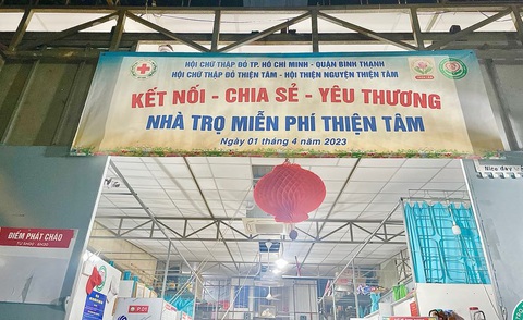 Nhà trọ và bếp ăn miễn phí Thiện Tâm - Ảnh: TRÚC QUYÊN Nhà trọ và bếp ăn miễn phí Thiện Tâm - Ảnh: TRÚC QUYÊN