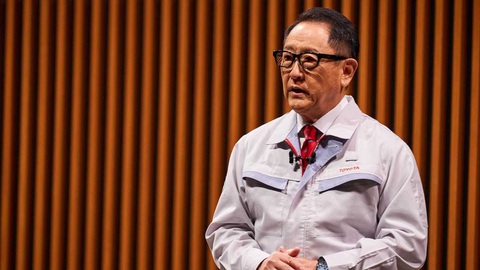 Trong khi CEO Sato Koji phát triển sản phẩm, chủ tịch HĐQT Akio Toyoda sẽ tập trung vào vấn đề 
